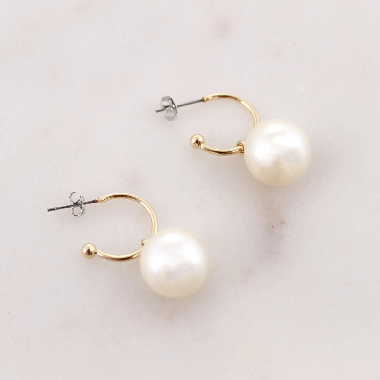 Kentucky Logo Pearl Huggie Hoop Earrings